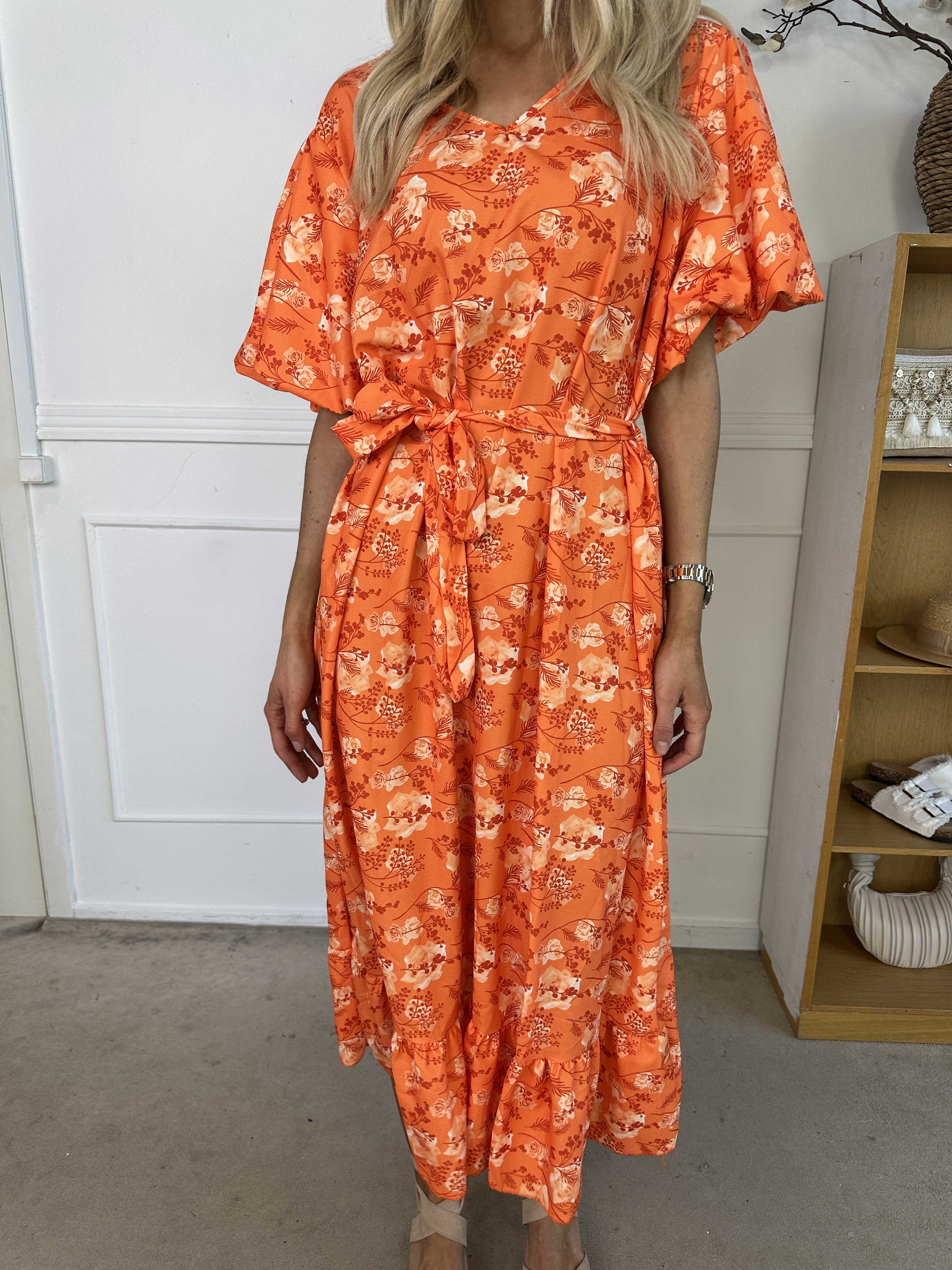 Sakira - Söt blommig klänning med puffärmar